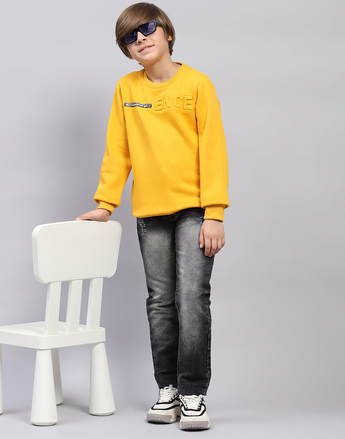 Boys Mustard Solid Round Neck Full Sleeve Sweatshirt