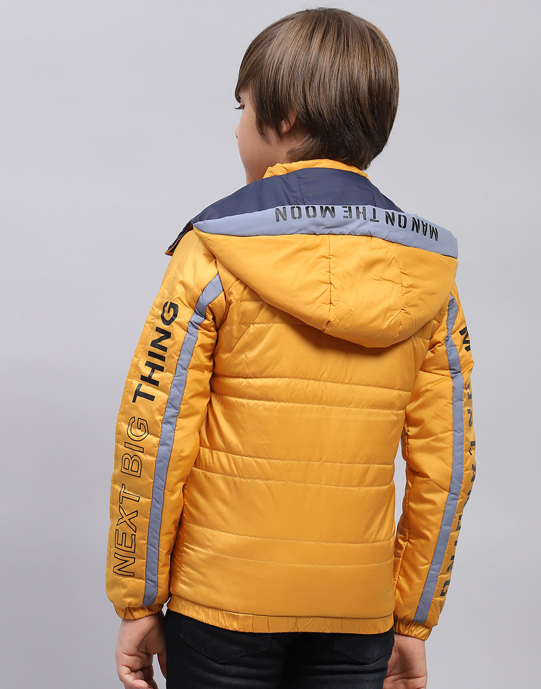 Boys Yellow Solid Hooded Full Sleeve Jacket