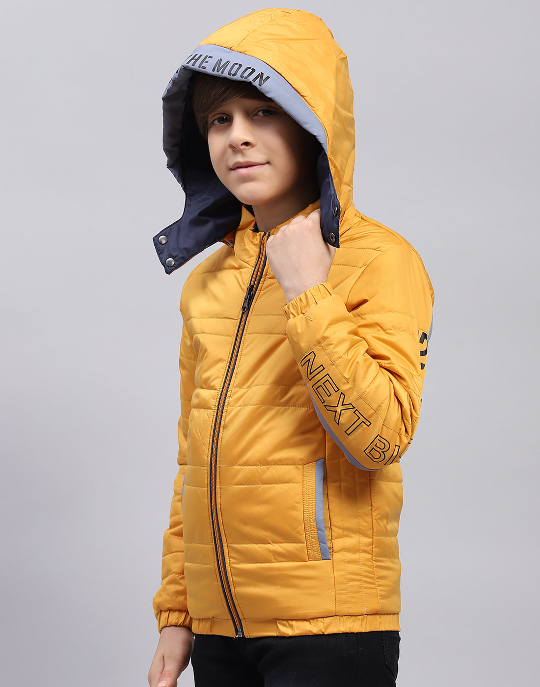 Boys Yellow Solid Hooded Full Sleeve Jacket