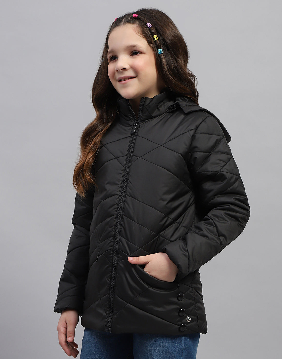 Girls Black Solid Hooded Full Sleeve Jacket