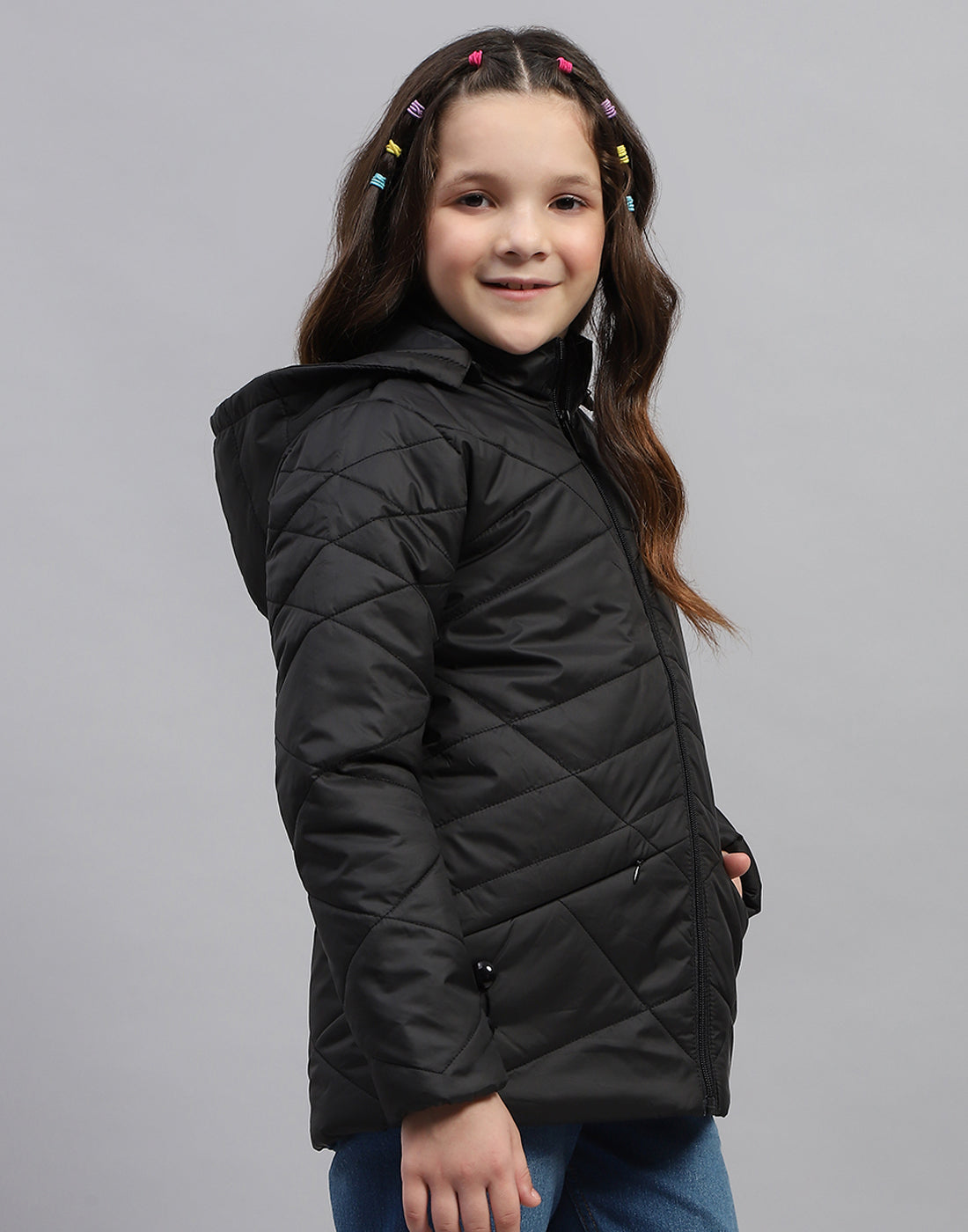 Girls Black Solid Hooded Full Sleeve Jacket