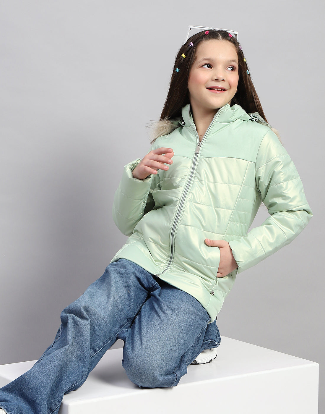 Girls Sea Green Solid Hooded Full Sleeve Jacket