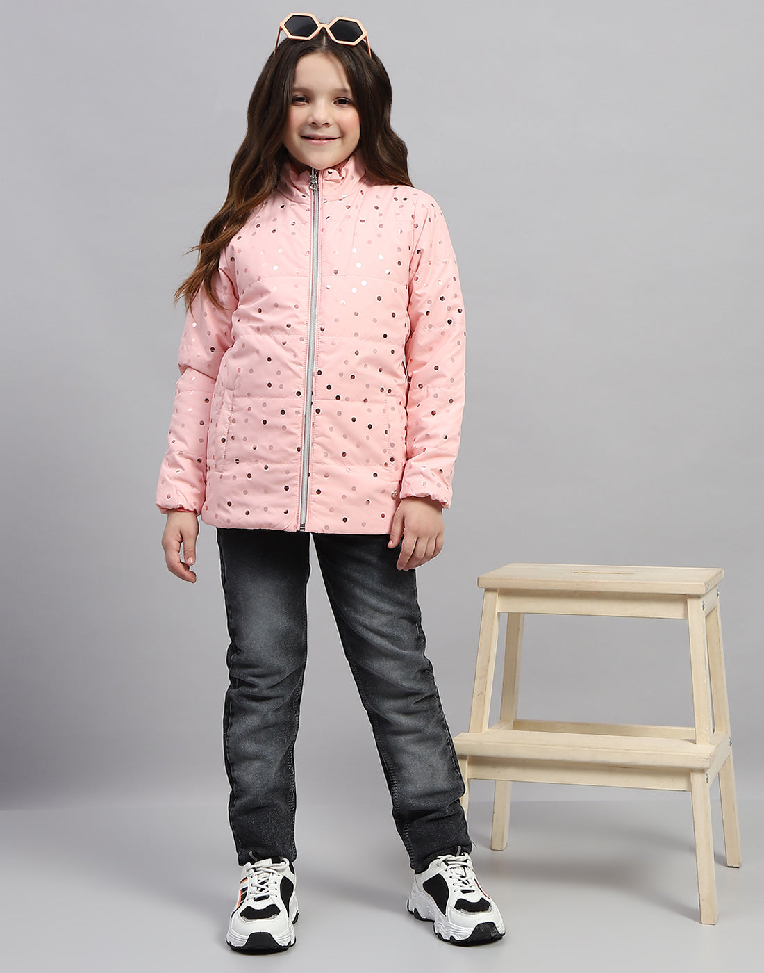 Girls Pink Solid Mock Neck Full Sleeve Jacket