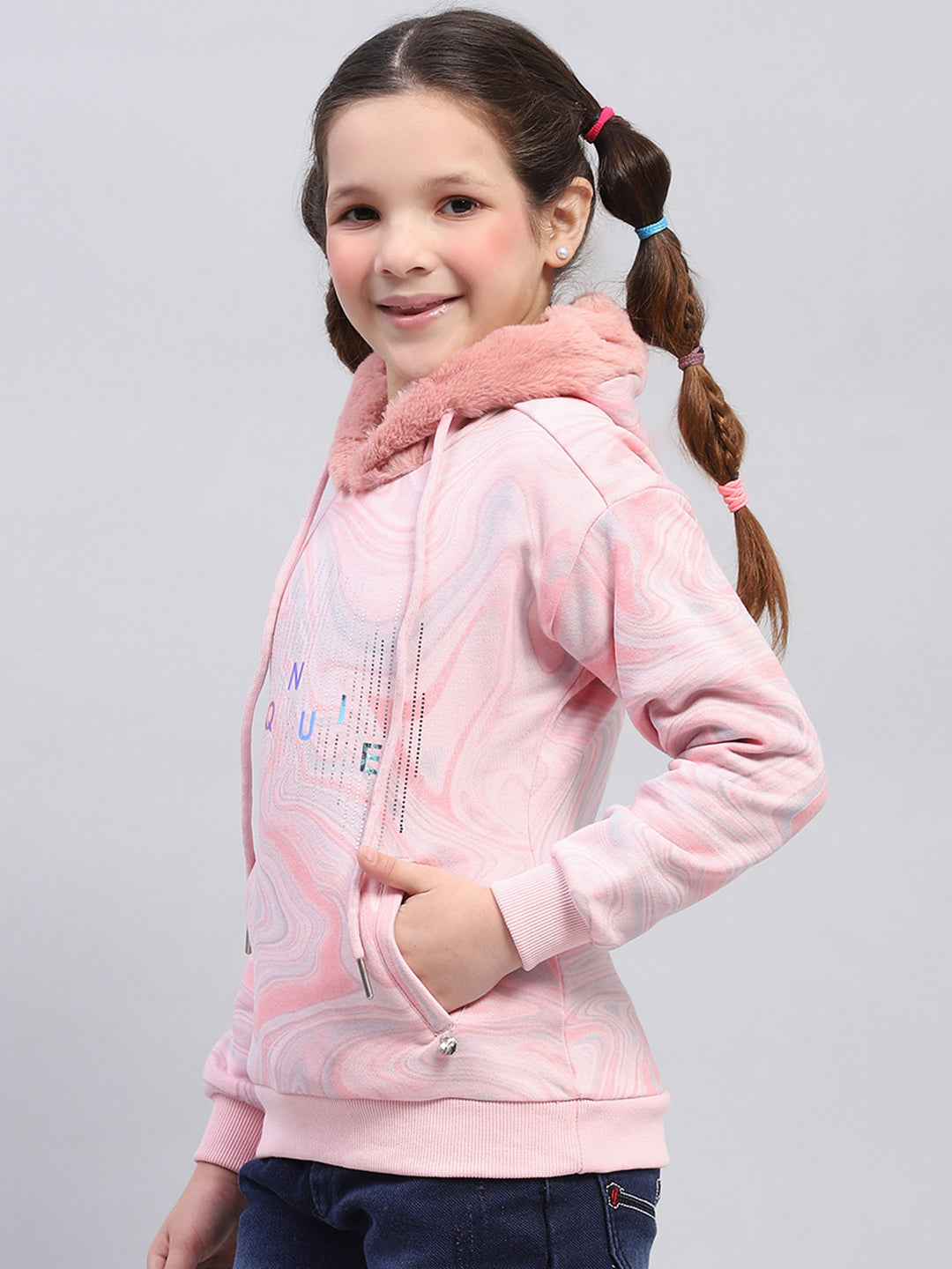 Girls Pink Printed Hooded Full Sleeve Sweatshirt