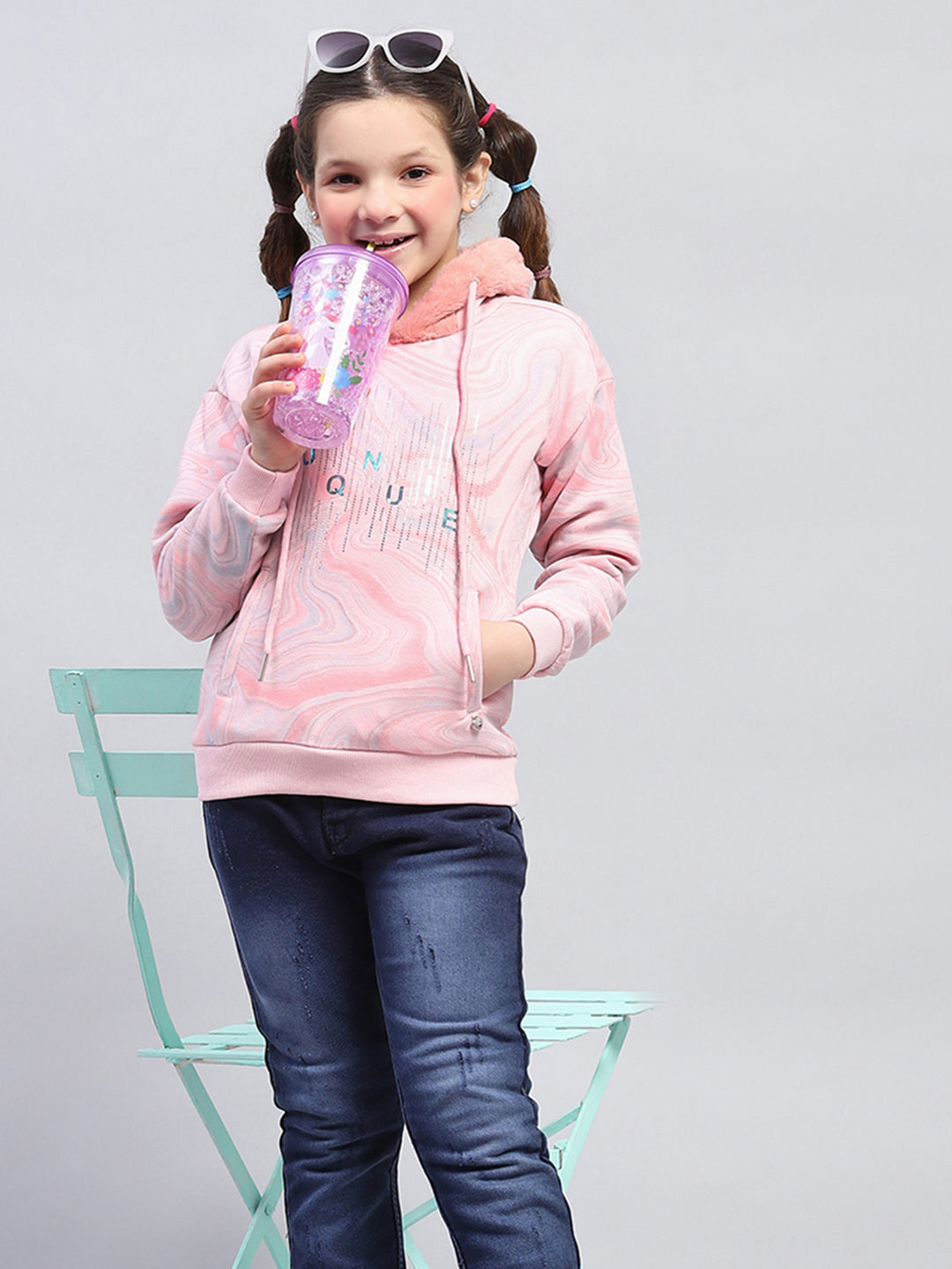 Girls Pink Printed Hooded Full Sleeve Sweatshirt