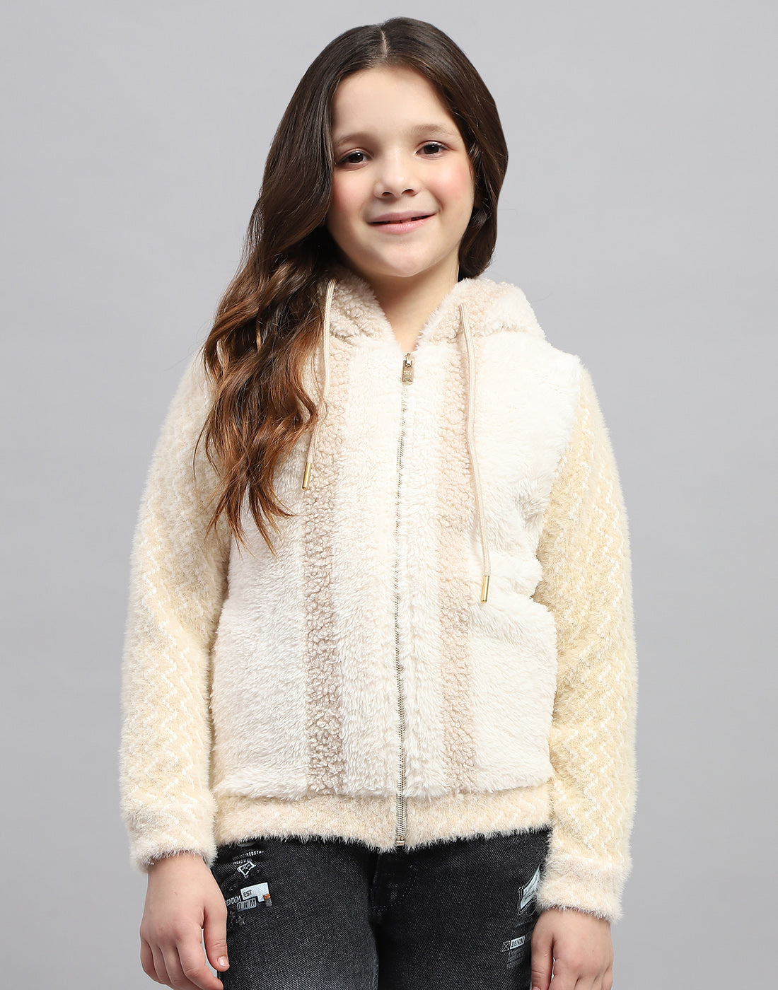 Girls Beige Solid Hooded Full Sleeve Sweatshirt