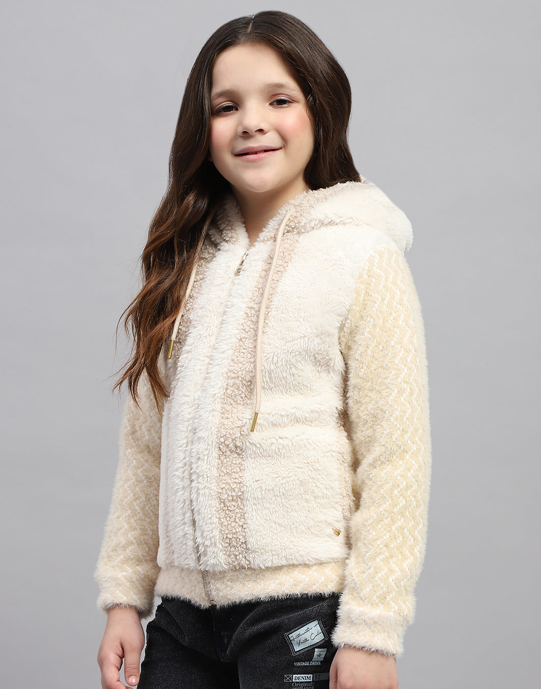 Girls Beige Solid Hooded Full Sleeve Sweatshirt