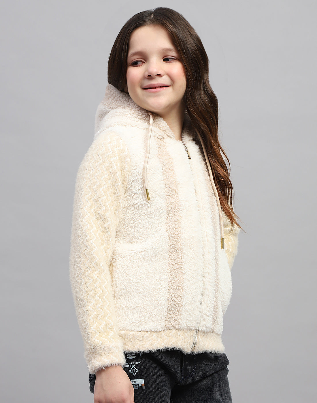 Girls Beige Solid Hooded Full Sleeve Sweatshirt