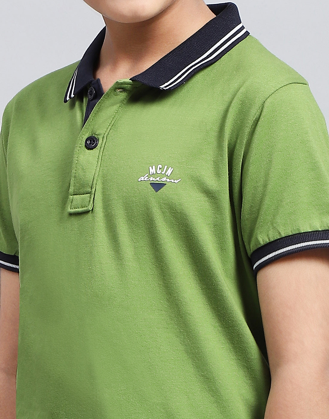 Boys Green Solid Polo Collar Half Sleeve T-Shirt