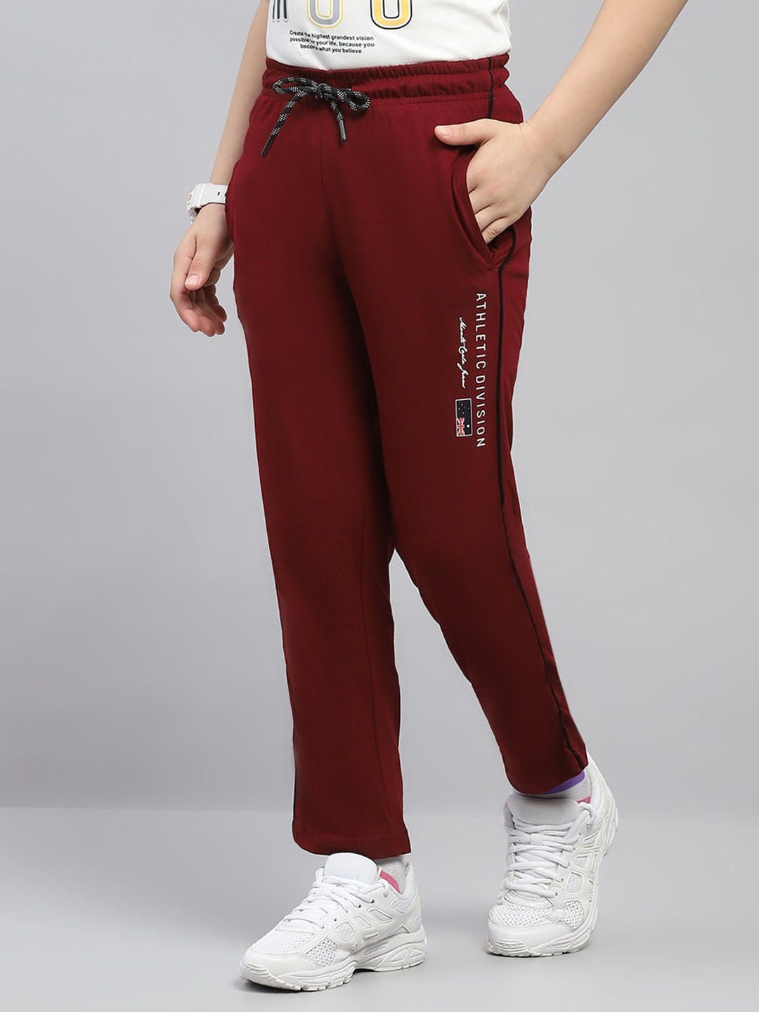 Boys Maroon Printed Regular Fit Lower