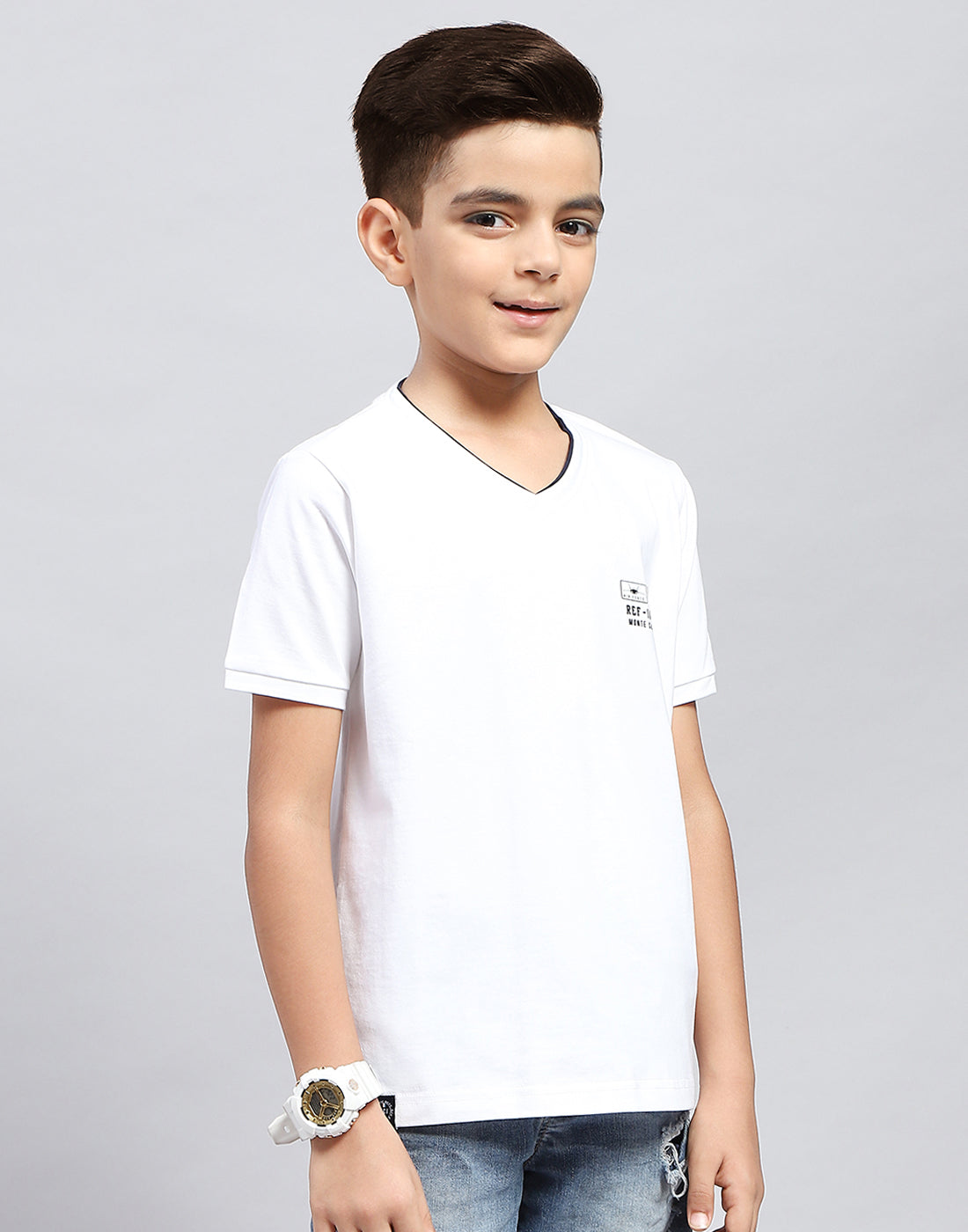 Boys White Solid V Neck Half Sleeve T-Shirt