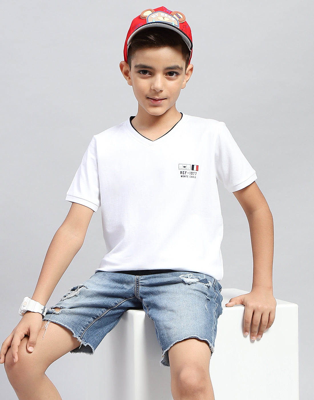 Boys White Solid V Neck Half Sleeve T-Shirt