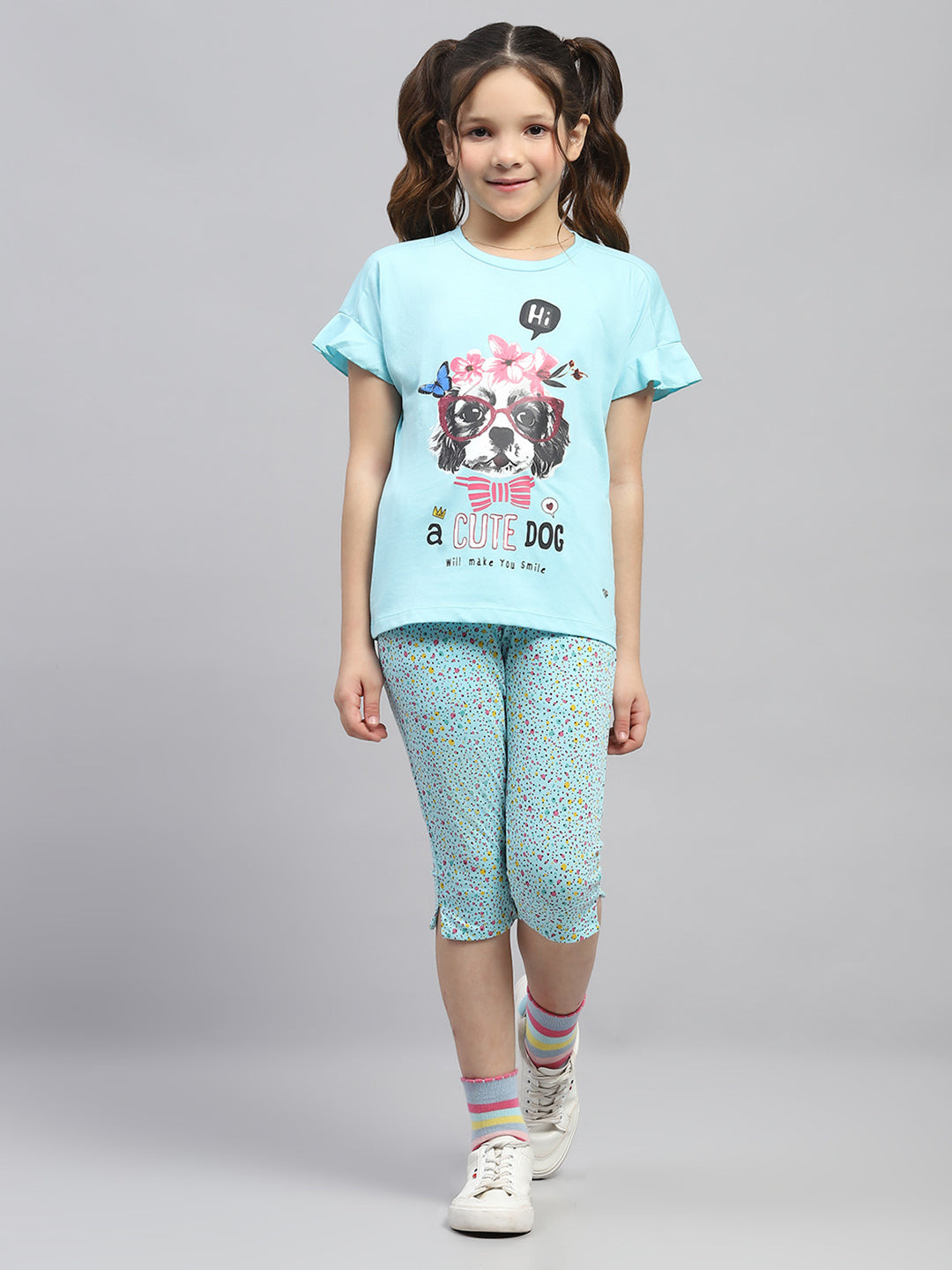 Girls Sky Blue Printed Round Neck Half Sleeve Capri Set