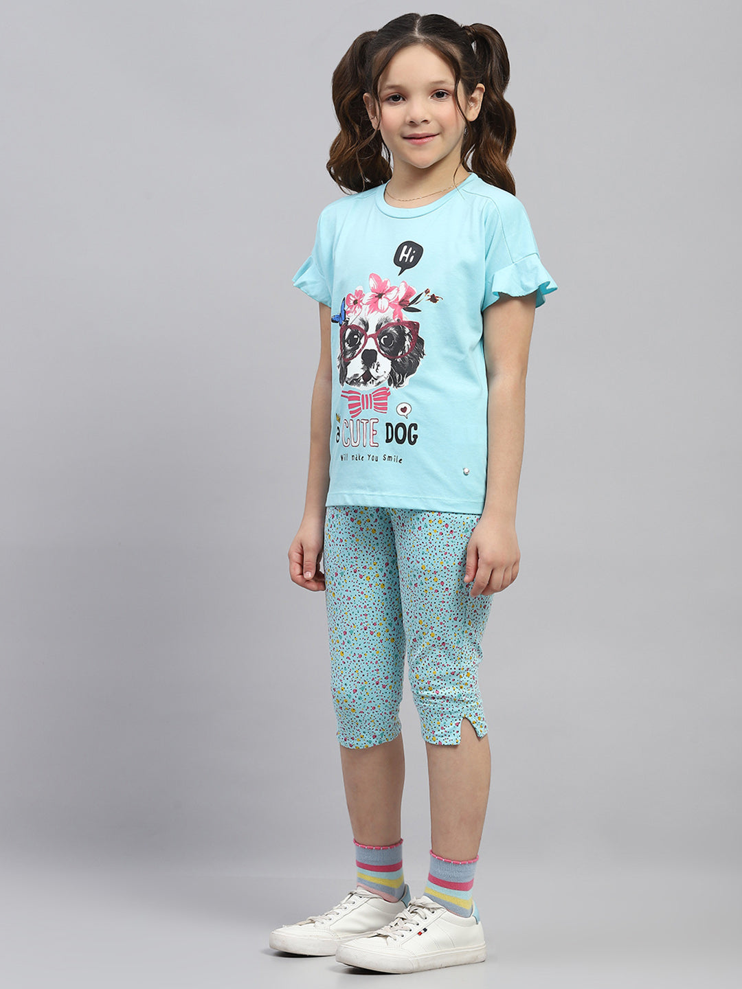 Girls Sky Blue Printed Round Neck Half Sleeve Capri Set