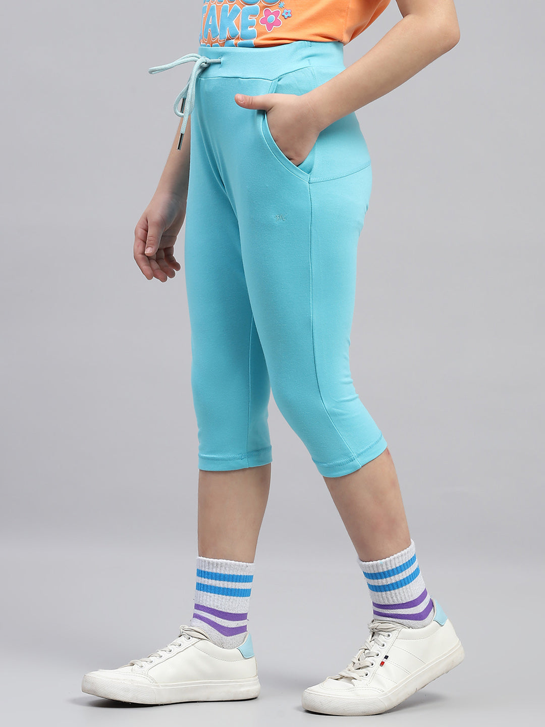 Girls Turquoise Blue Solid Regular Fit Capri