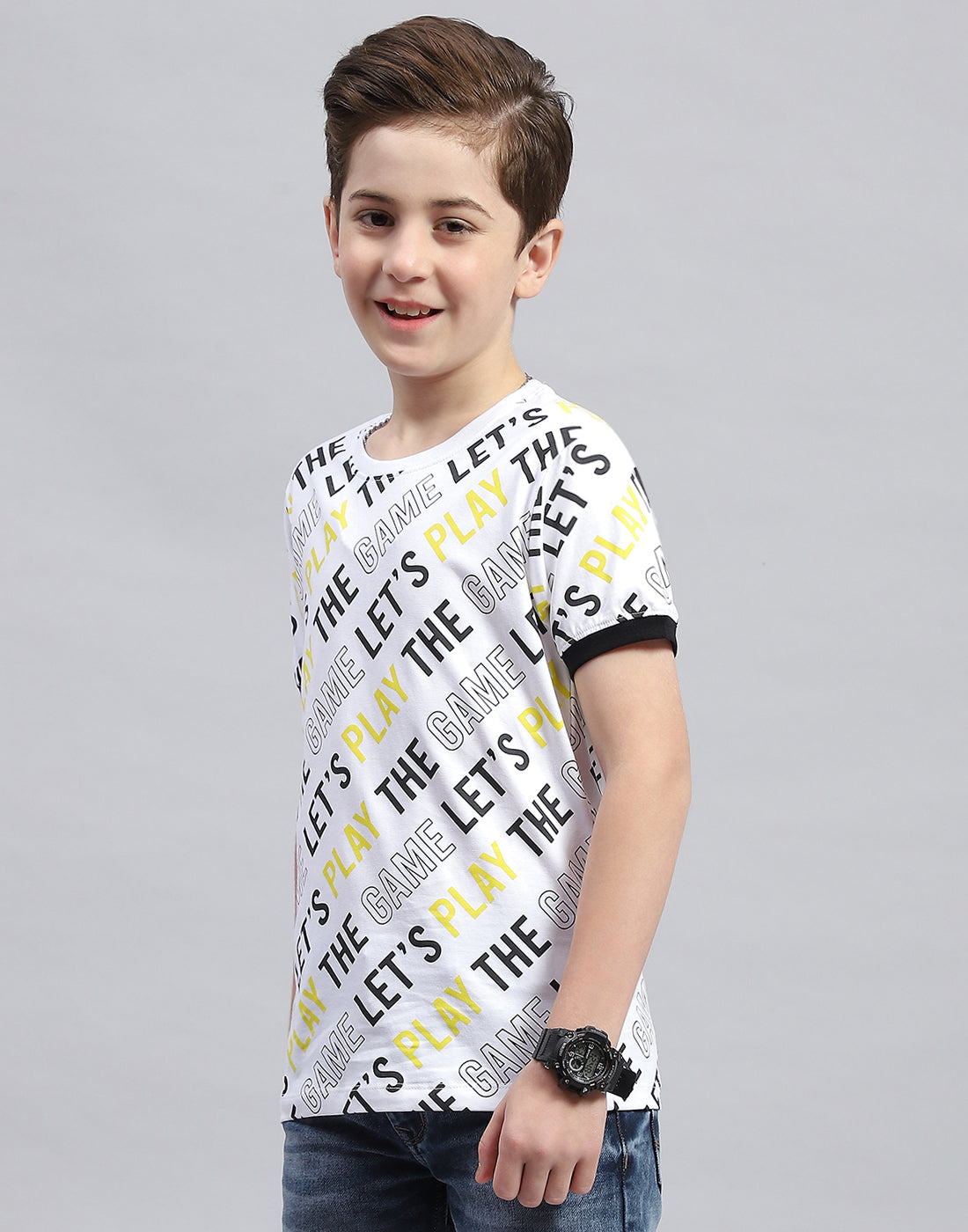 Boys White Printed Round Neck Half Sleeve T-Shirt