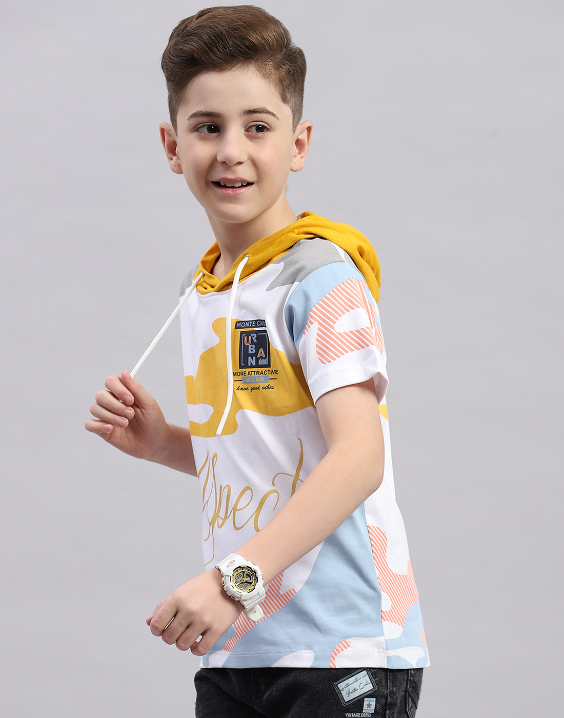 Boys White Printed Hooded Half Sleeve T-Shirt