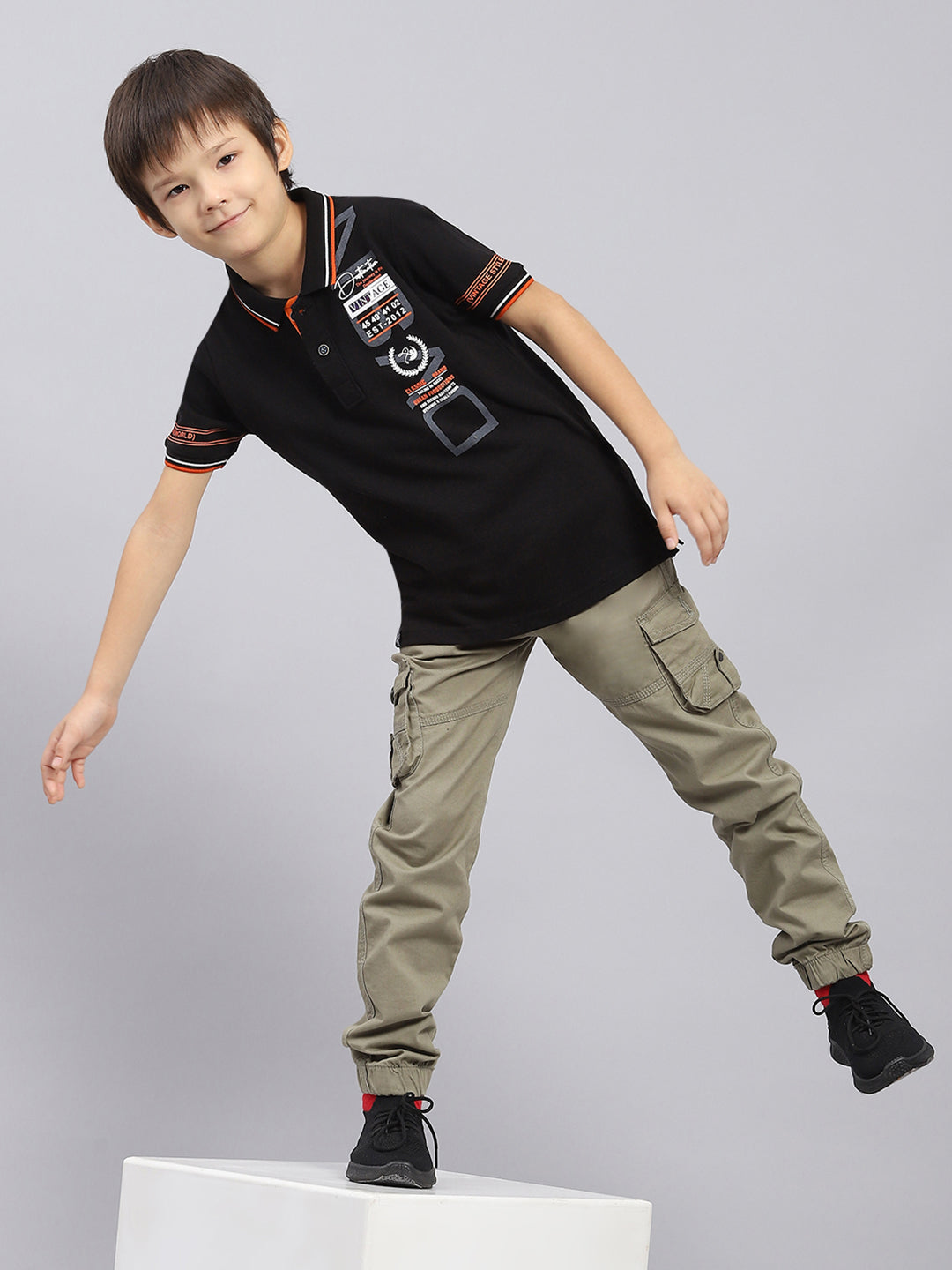 Boys Black Printed Collar Half Sleeve T-Shirt