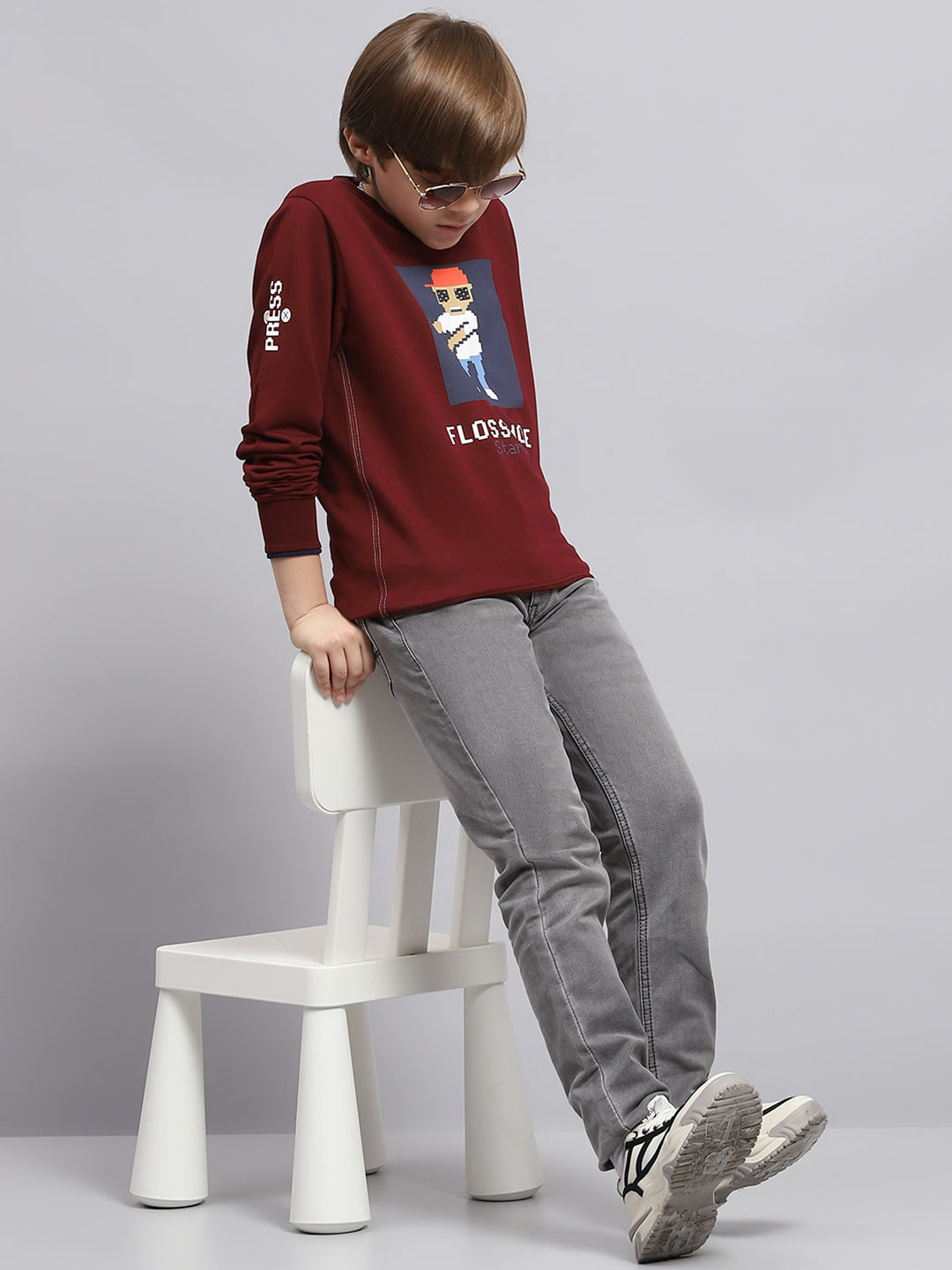 Boys Maroon Printed Round Neck Full Sleeve Sweatshirt