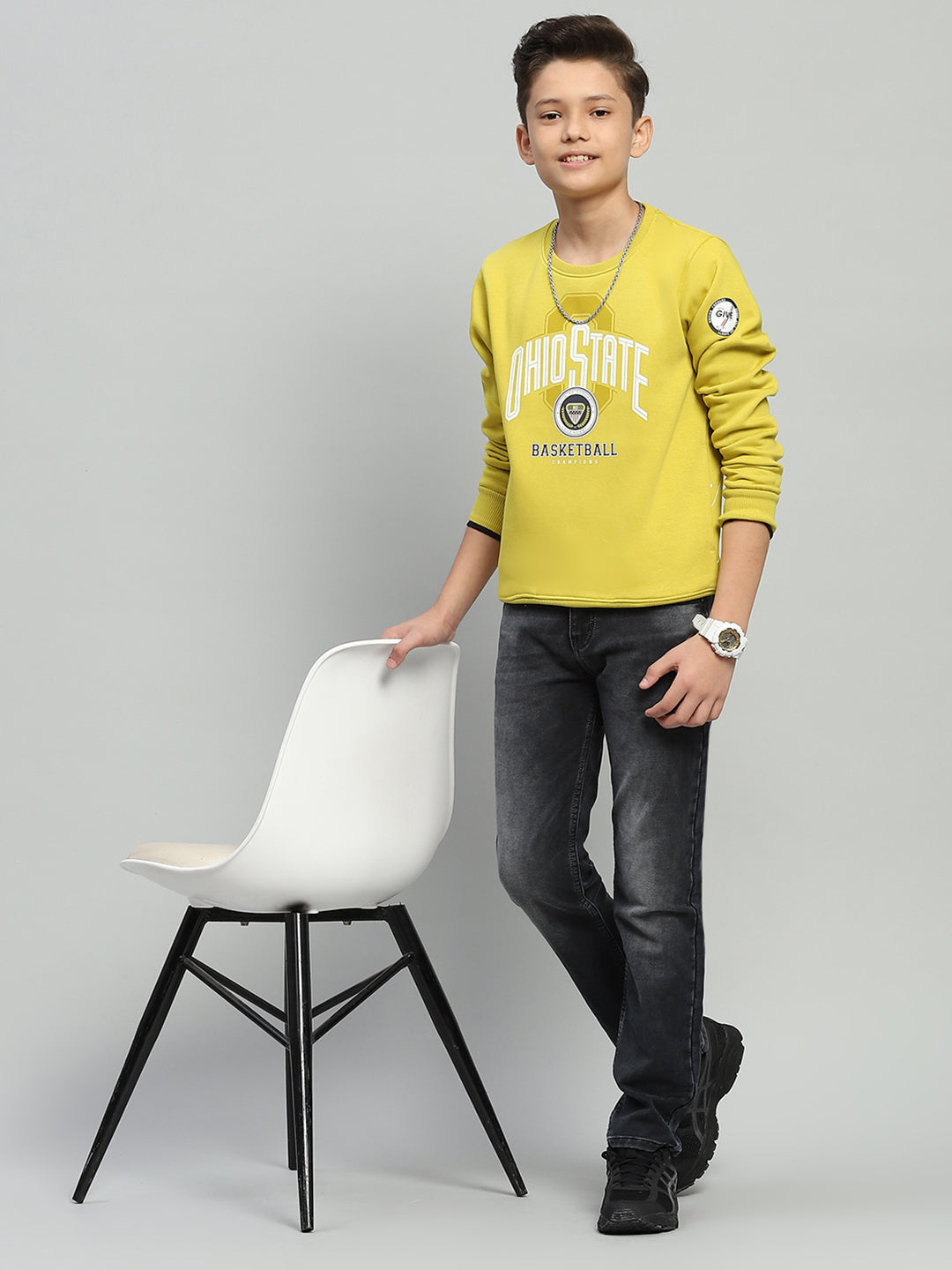 Boys Yellow Printed Round Neck Full Sleeve Sweatshirt