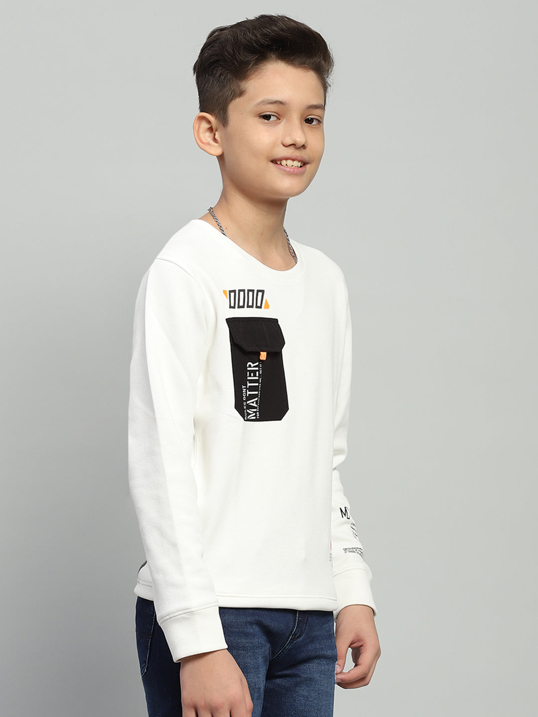 Boys White Printed Round Neck Full Sleeve Sweatshirt