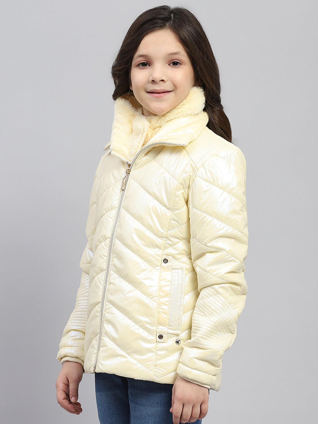 Girls Cream Solid Collar Full Sleeve Reversible Jacket