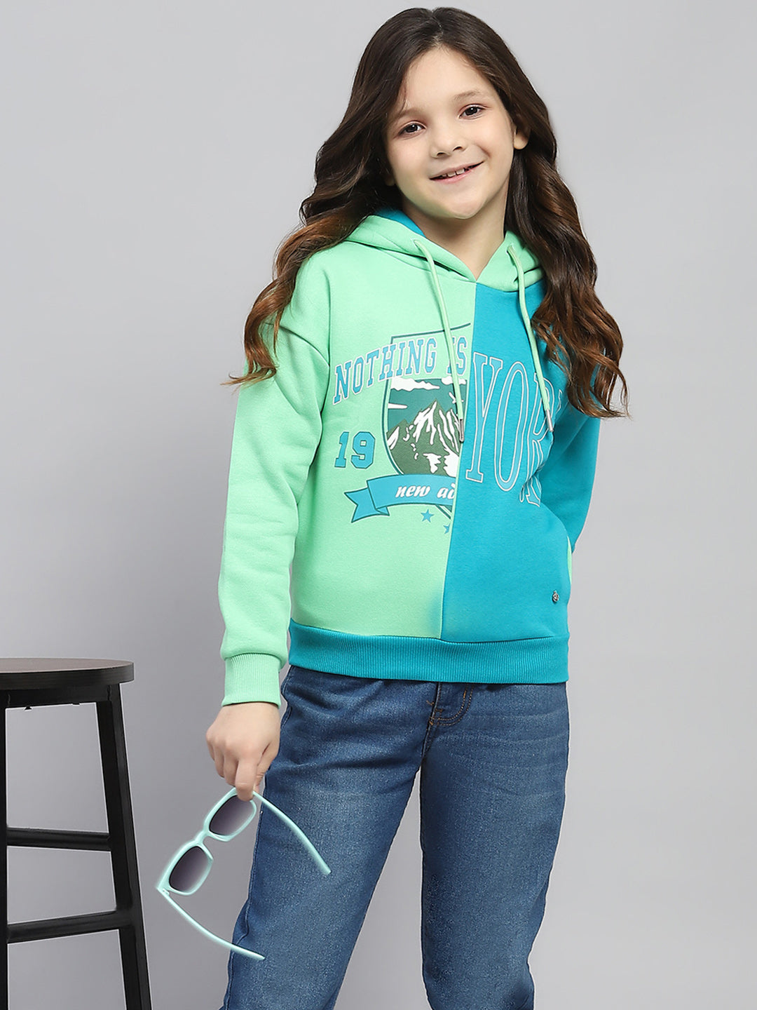 Girls Teal Blue Printed Hooded Full Sleeve Sweatshirt