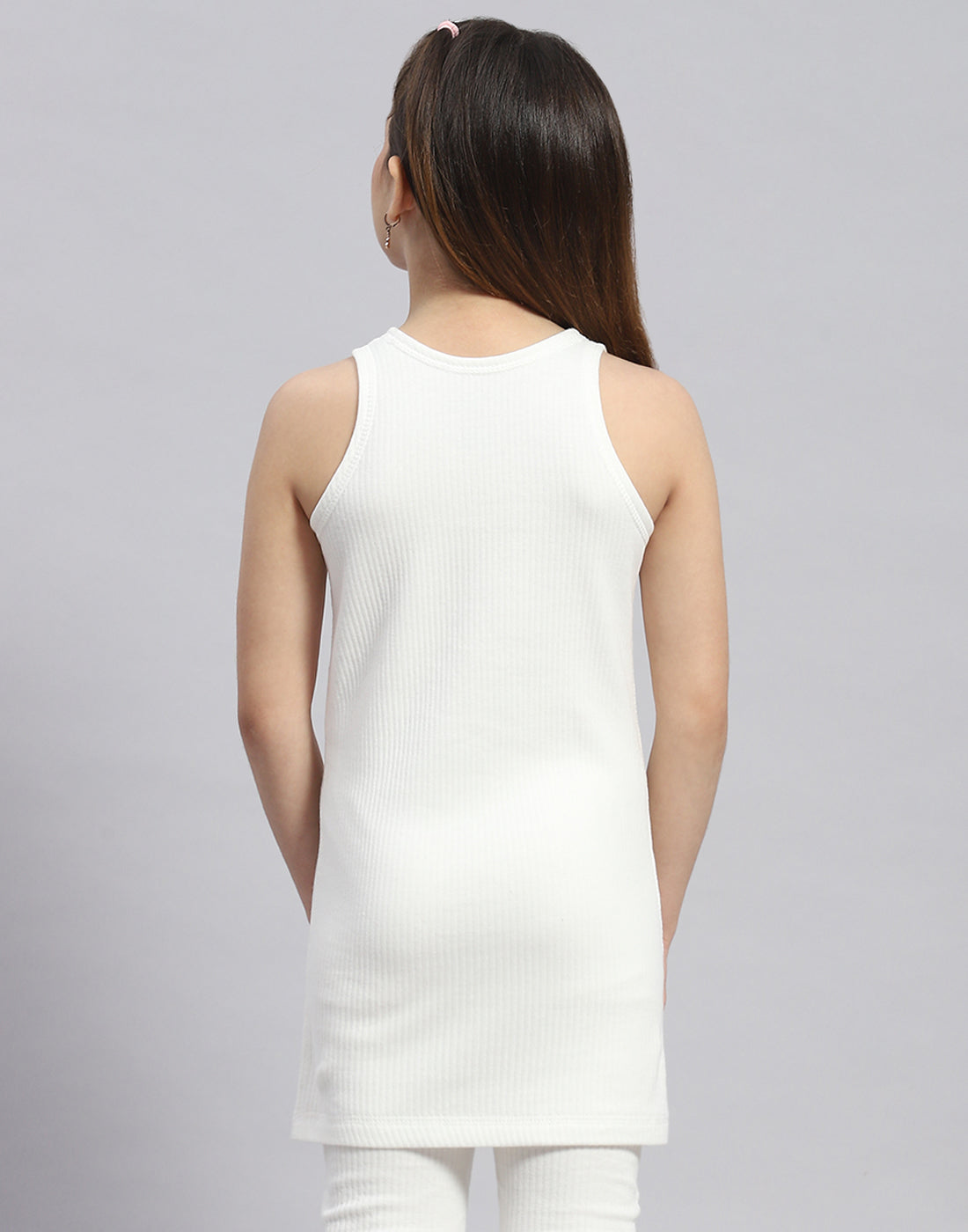 Girls White Solid Round Neck Sleeveless Thermal Vest