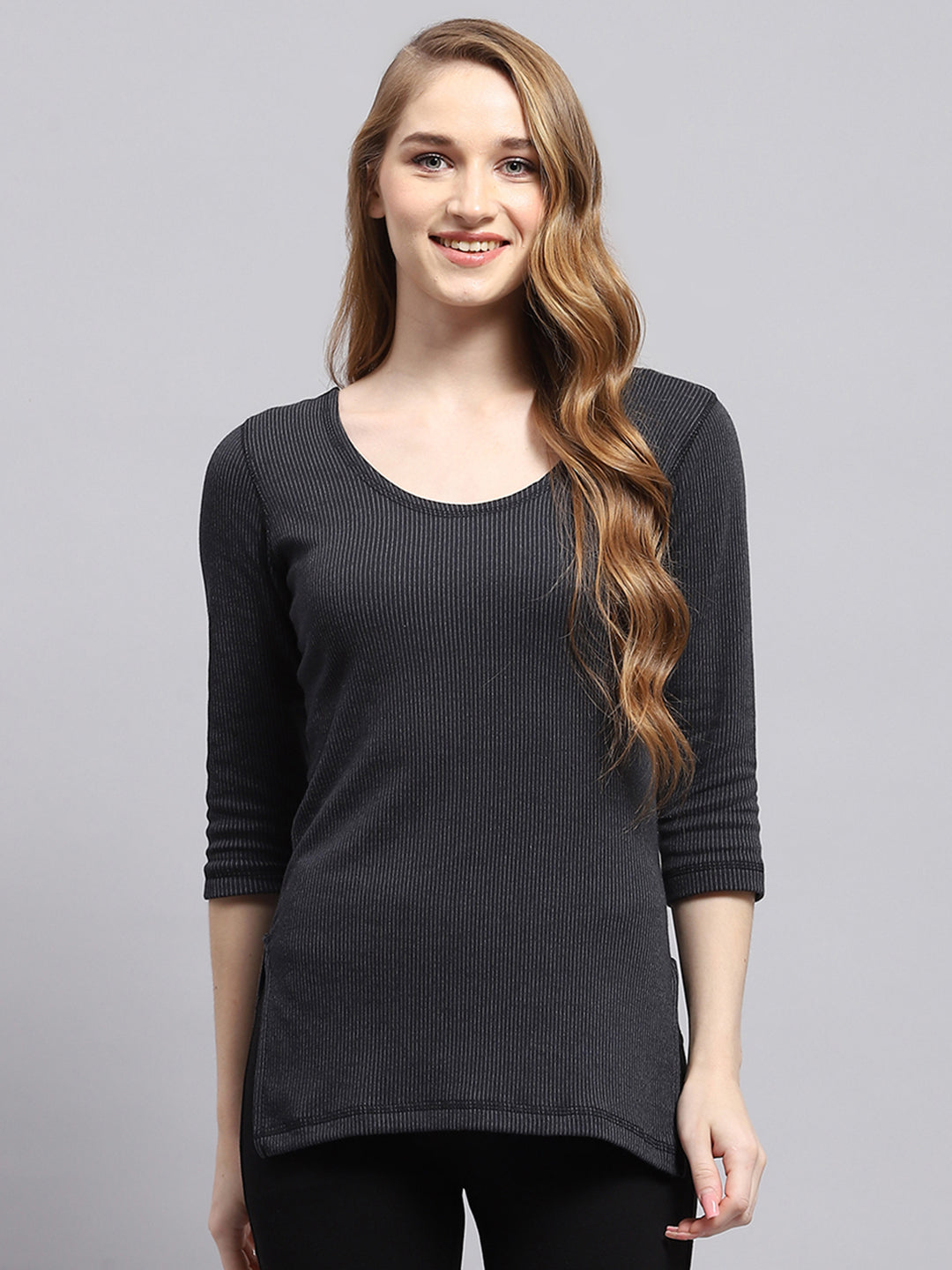 Women Black Solid Round Neck 3/4th Sleeve Thermal Vest