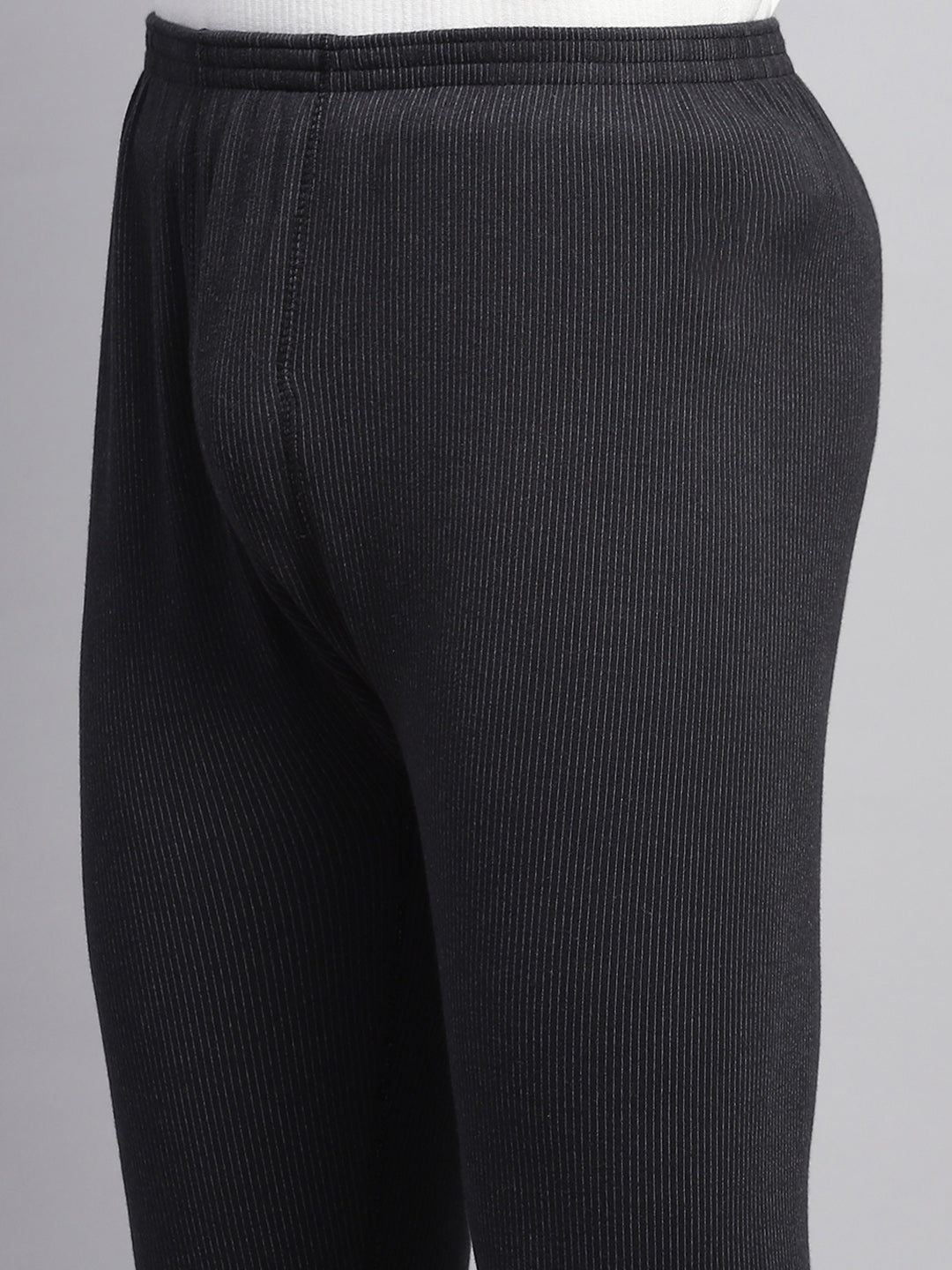 Men Black Solid Thermal Lower