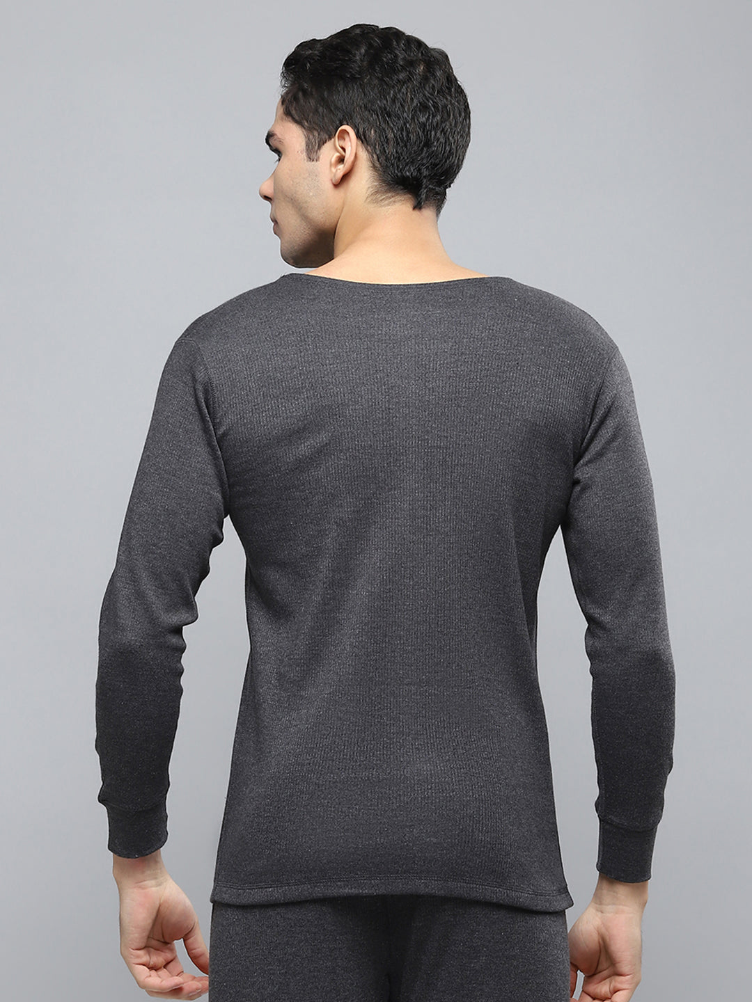 Men Charcoal Solid Round Neck Full Sleeve Thermal Vest