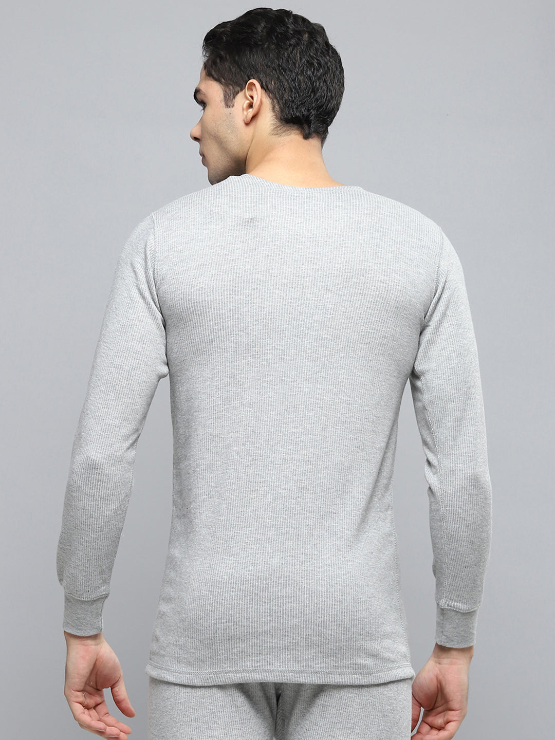 Men Grey Solid Round Neck Full Sleeve Thermal Vest