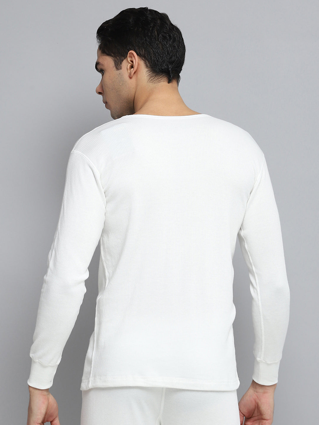 Men White Solid Round Neck Full Sleeve Thermal Vest