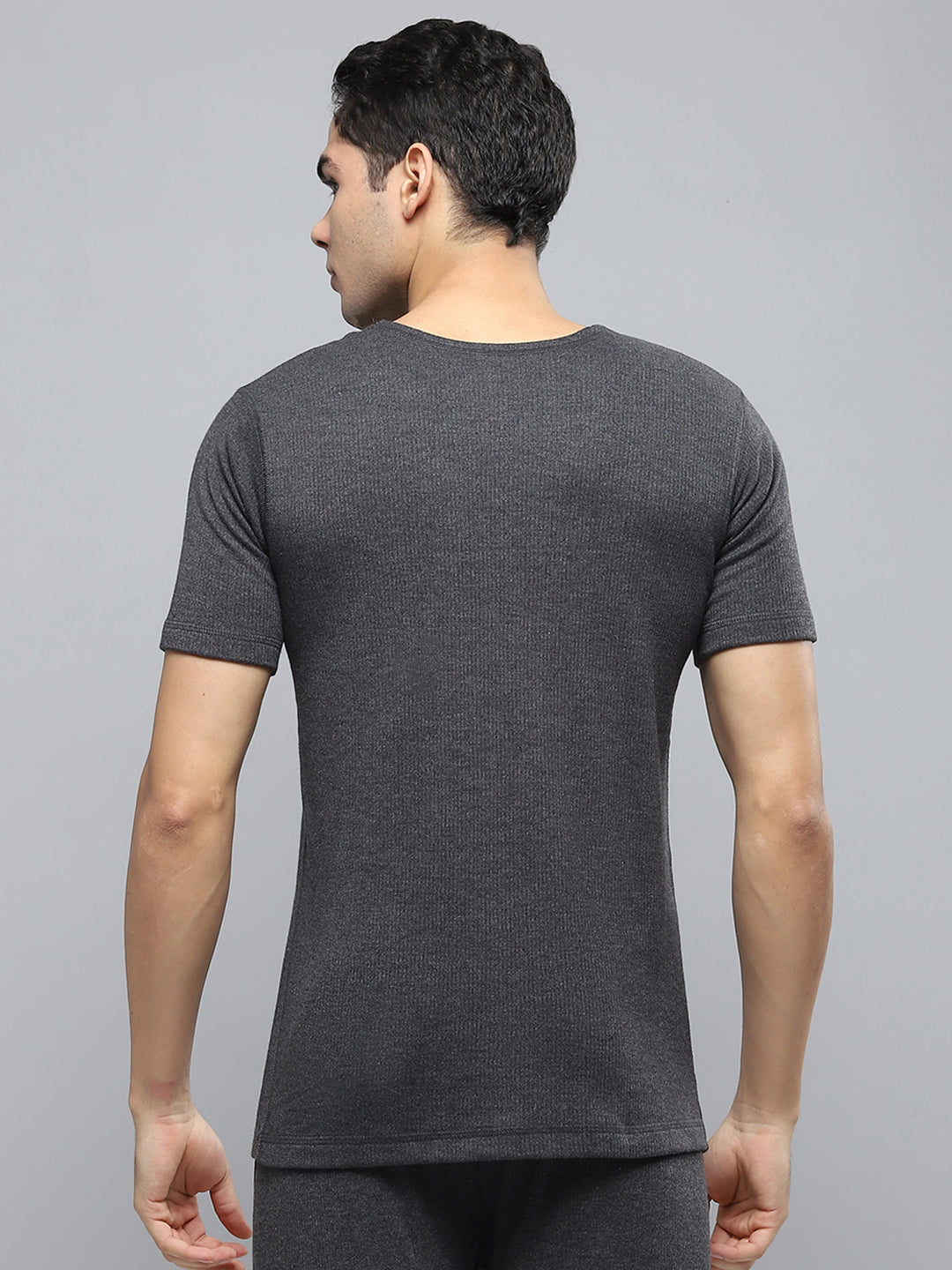 Men Charcoal Solid Round Neck Half Sleeve Thermal Vest