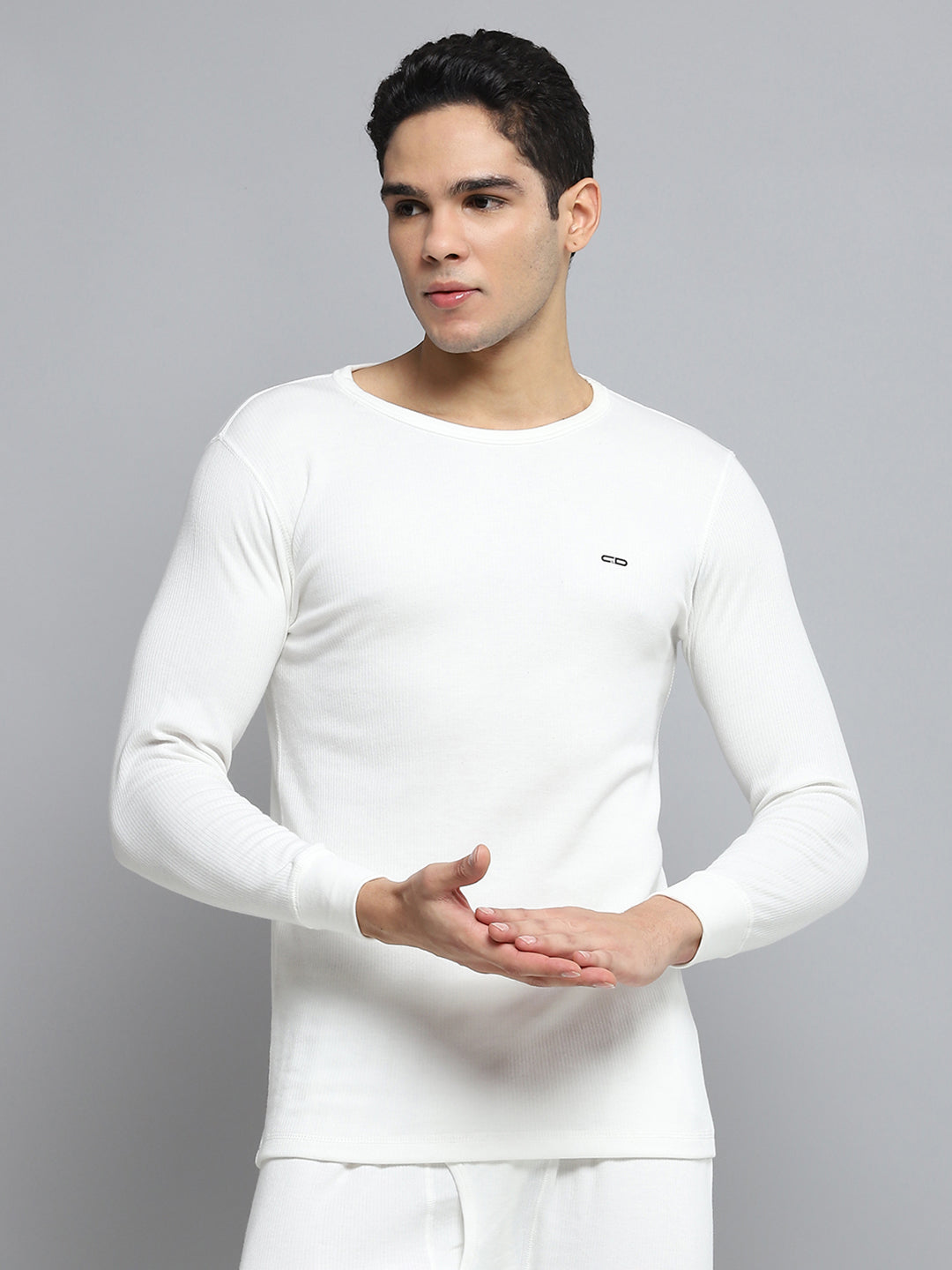 Men White Solid Round Neck Full Sleeve Thermal Vest