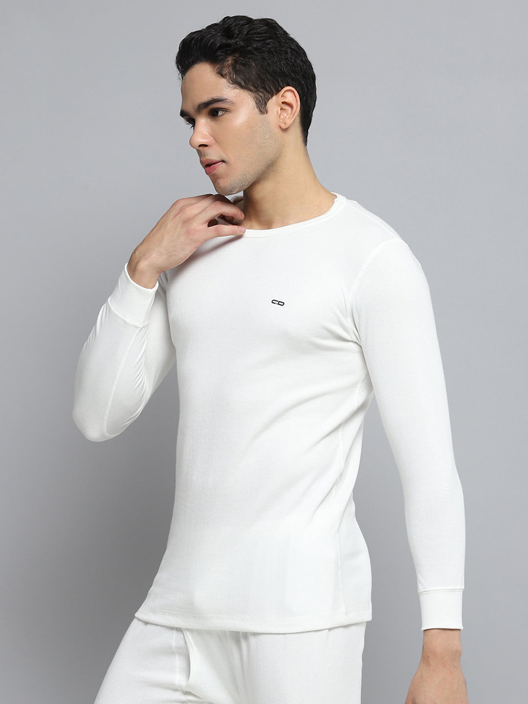 Men White Solid Round Neck Full Sleeve Thermal Vest