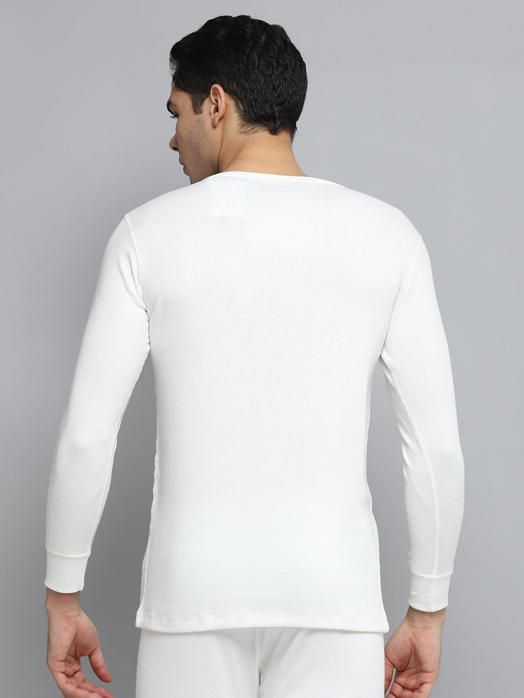 Men White Solid Round Neck Full Sleeve Thermal Vest