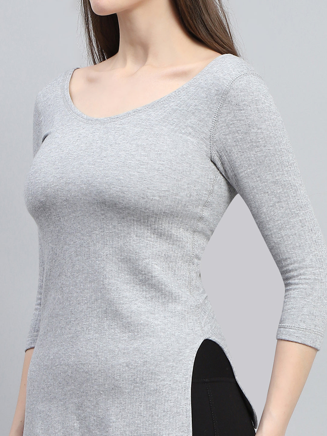 Women Grey Solid Round Neck 3/4th Sleeve Thermal Vest