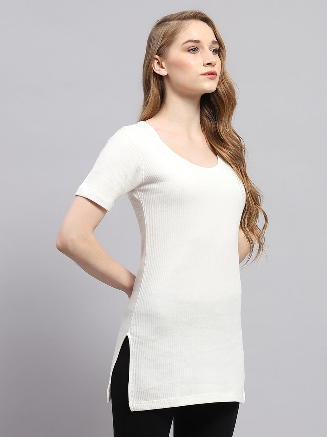 Women White Solid Round Neck Half Sleeve Thermal Vest