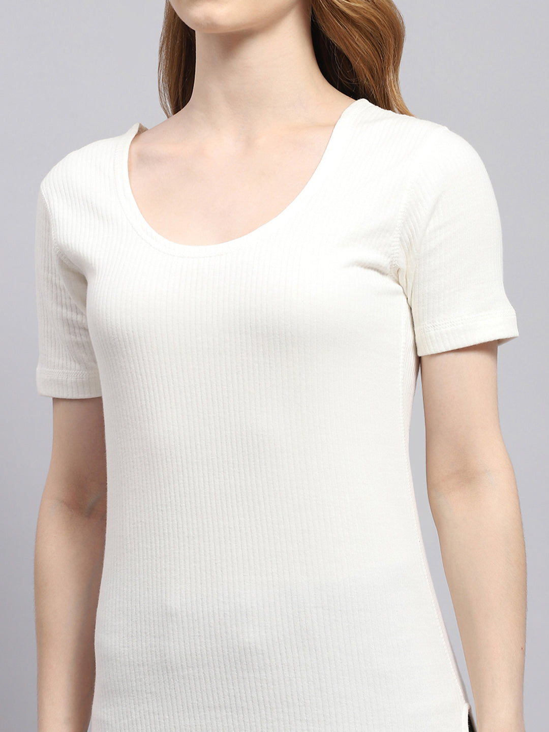 Women White Solid Round Neck Half Sleeve Thermal Vest