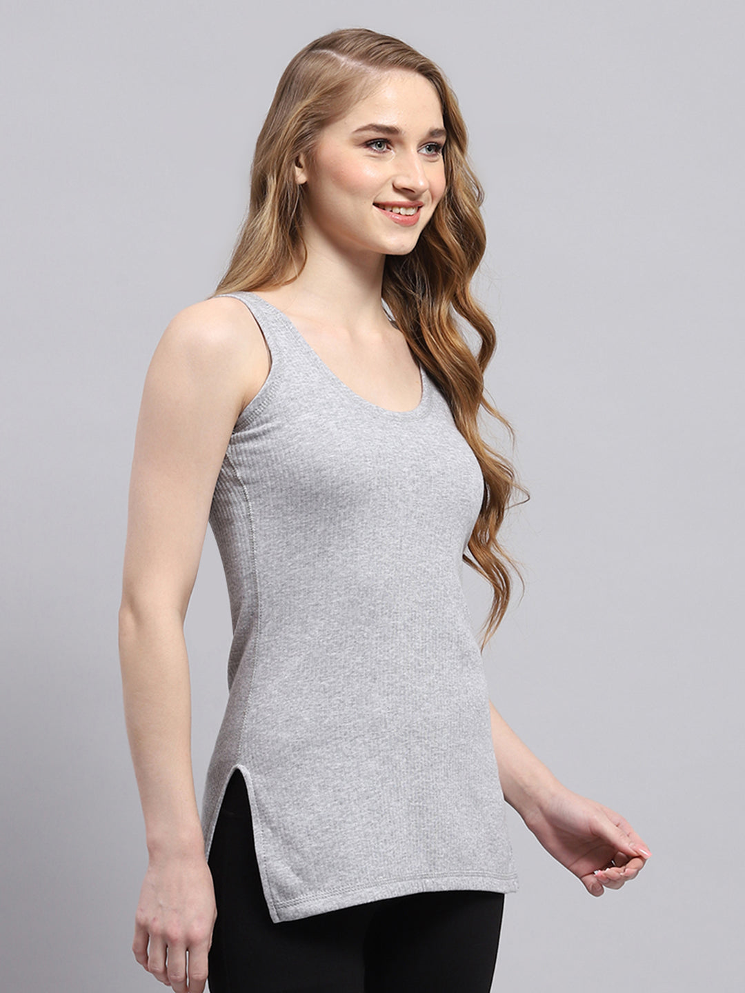 Women Grey Solid Round Neck Sleeveless Thermal Vest