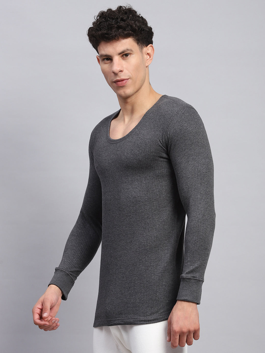 Men Charcoal Solid Round Neck Full Sleeve Thermal Vest