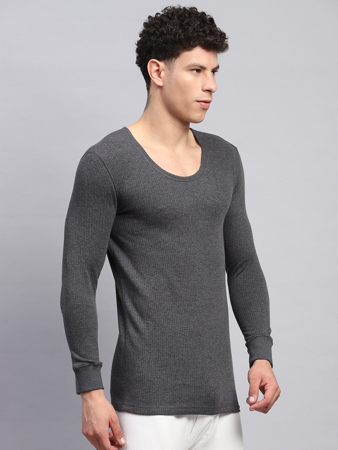 Men Charcoal Solid Round Neck Full Sleeve Thermal Vest