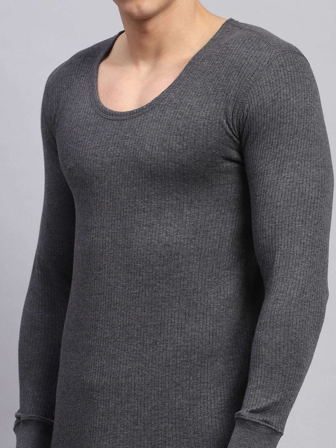 Men Charcoal Solid Round Neck Full Sleeve Thermal Vest