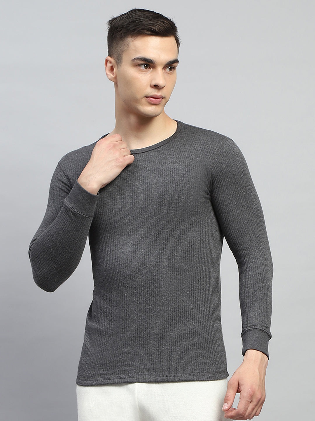 Men Charcoal Solid Round Neck Full Sleeve Thermal Vest