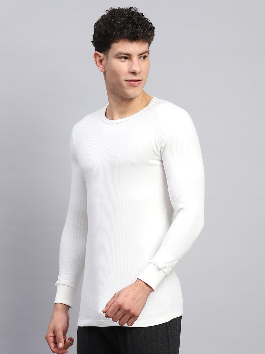 Men White Solid Round Neck Full Sleeve Thermal Vest