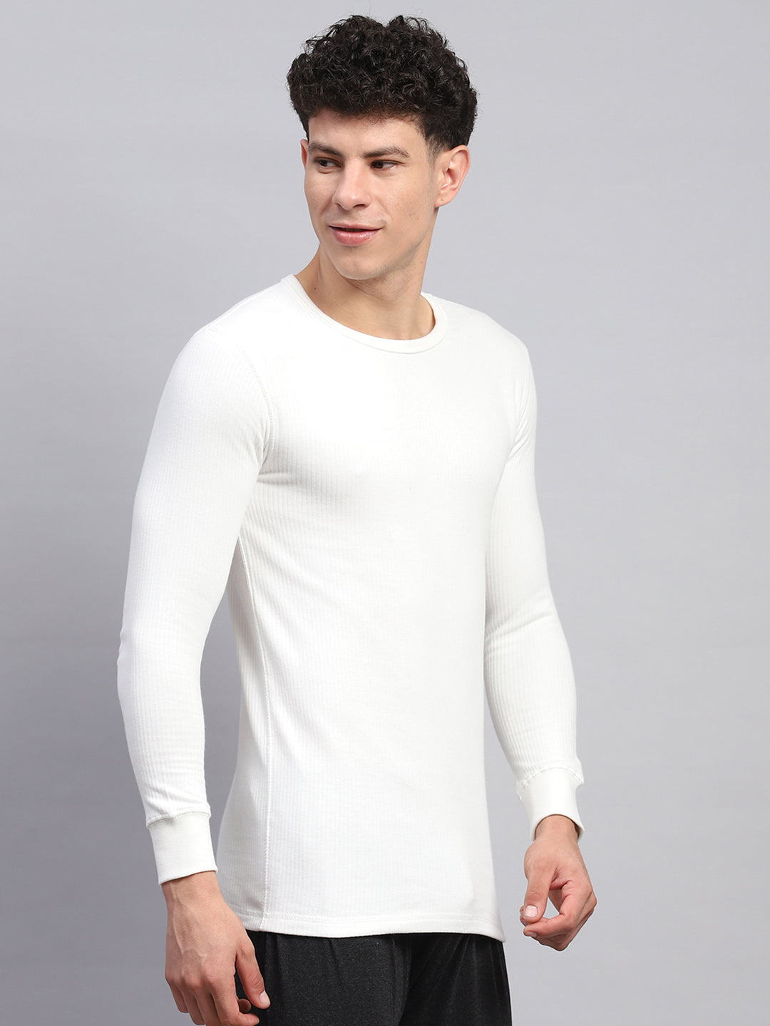 Men White Solid Round Neck Full Sleeve Thermal Vest