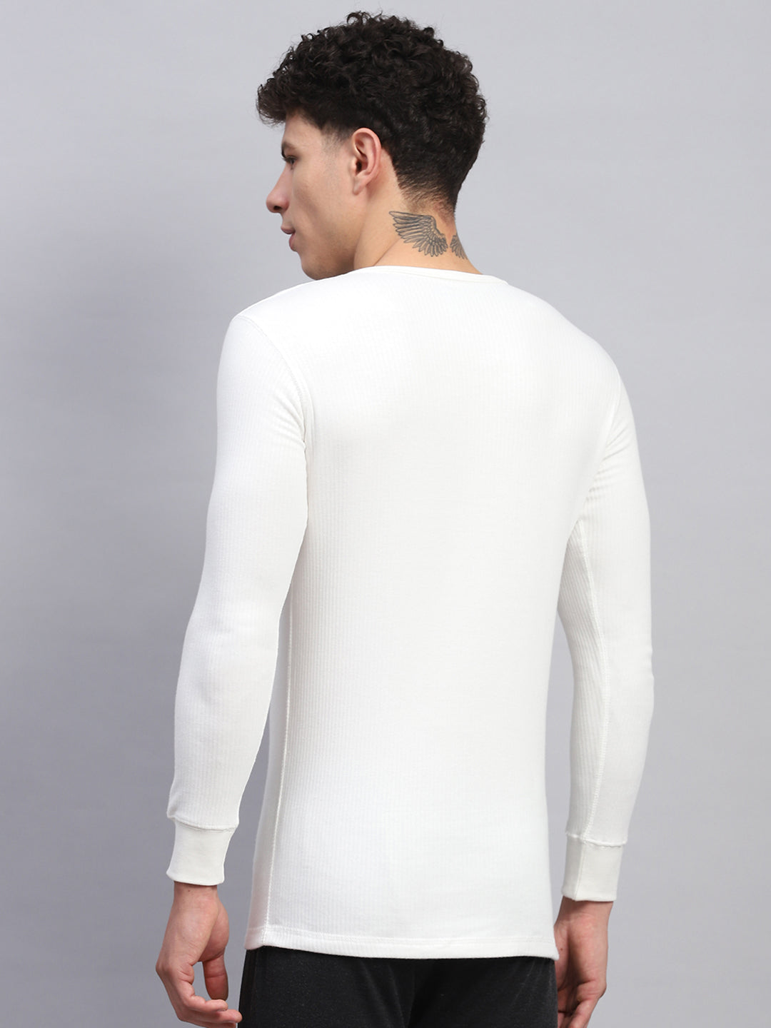 Men White Solid Round Neck Full Sleeve Thermal Vest