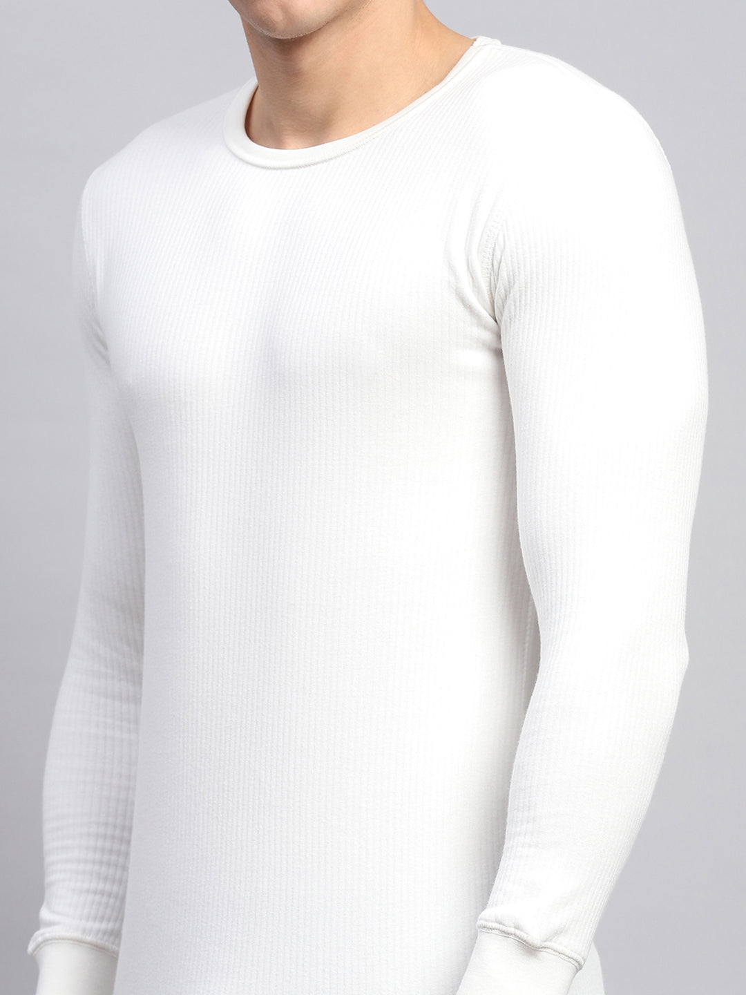 Men White Solid Round Neck Full Sleeve Thermal Vest