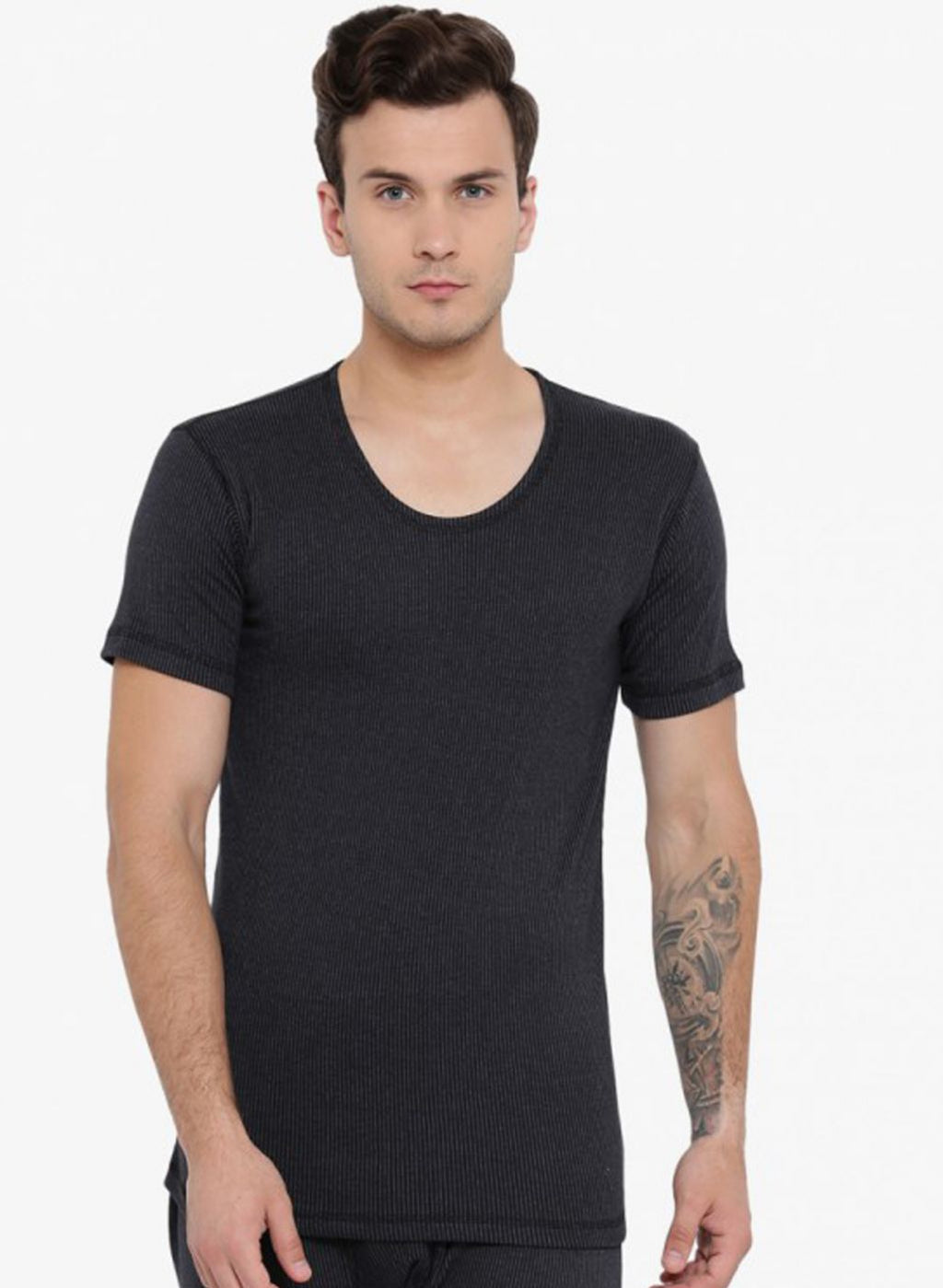 Buy Men Black Solid Thermal Vest Online in India - Monte Carlo